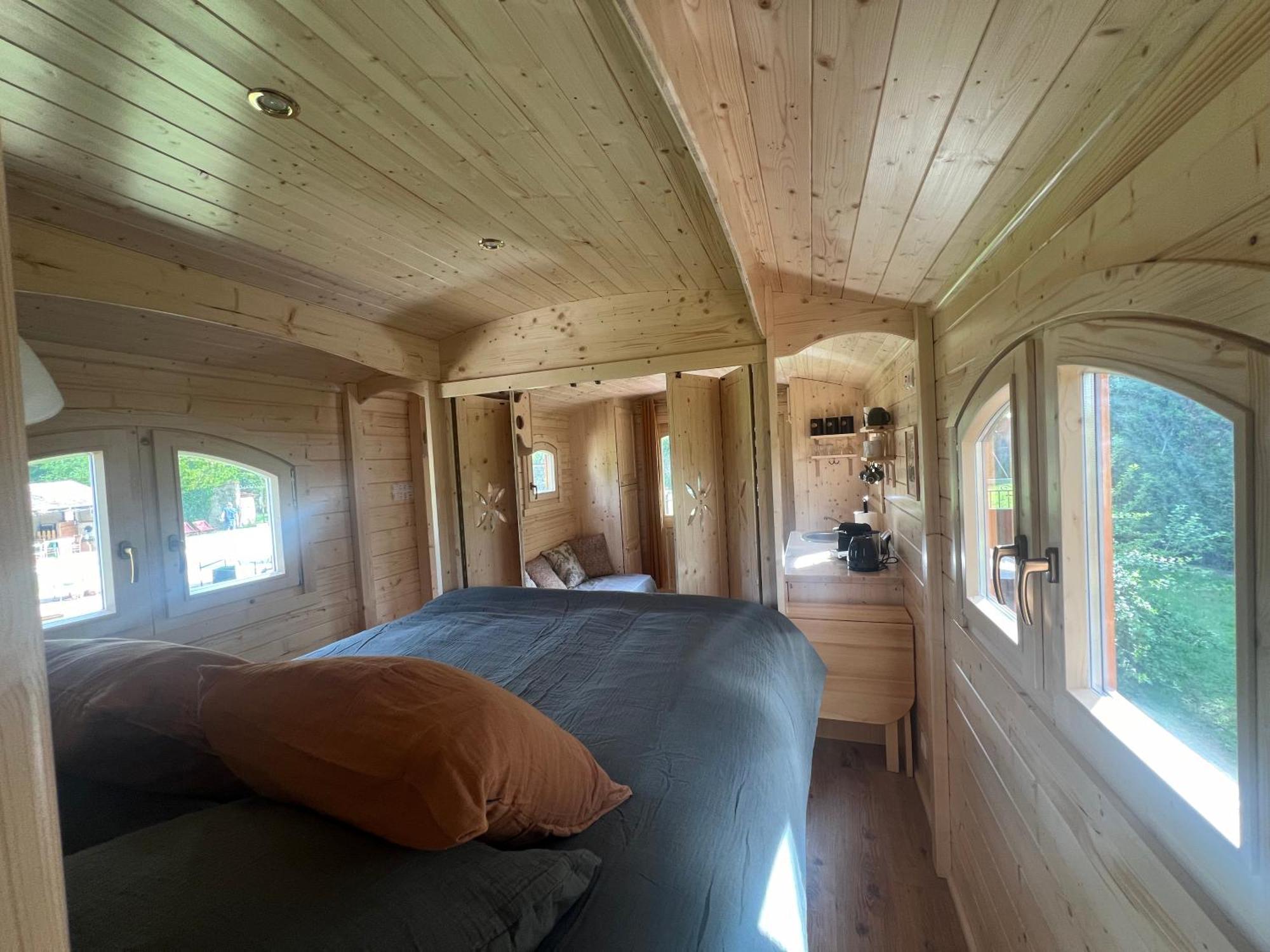 La Roulotte Deluxe De Malpas Panzió Quingey Kültér fotó