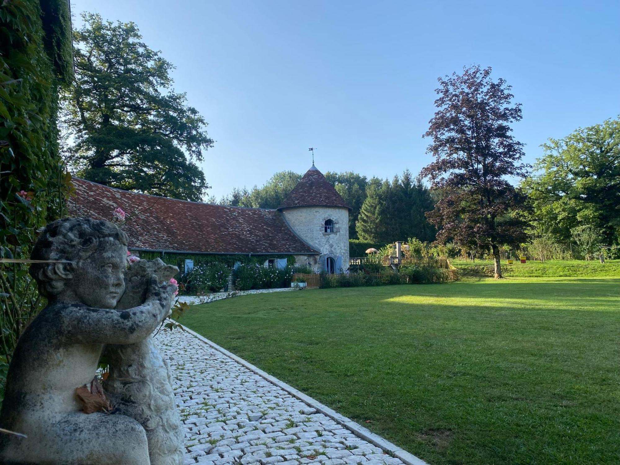 La Roulotte Deluxe De Malpas Panzió Quingey Kültér fotó