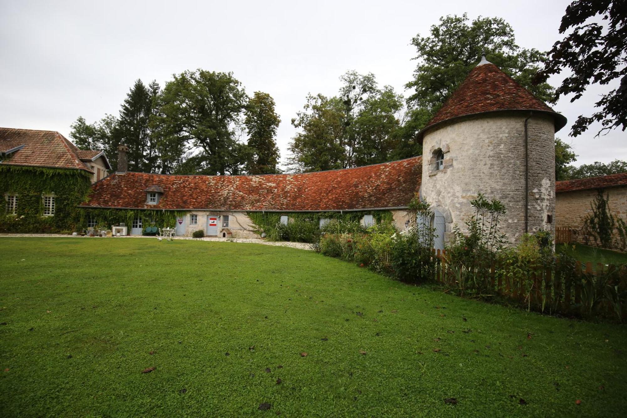 La Roulotte Deluxe De Malpas Panzió Quingey Kültér fotó